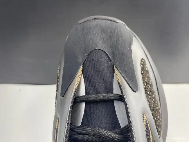 hype GY0189 V3 ADIDAS YEEZY 700 0610